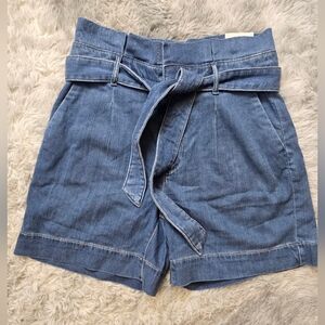 NWT White House Black Market High-Waist Tie-Belt Paperbag Denim Shorts in Blue